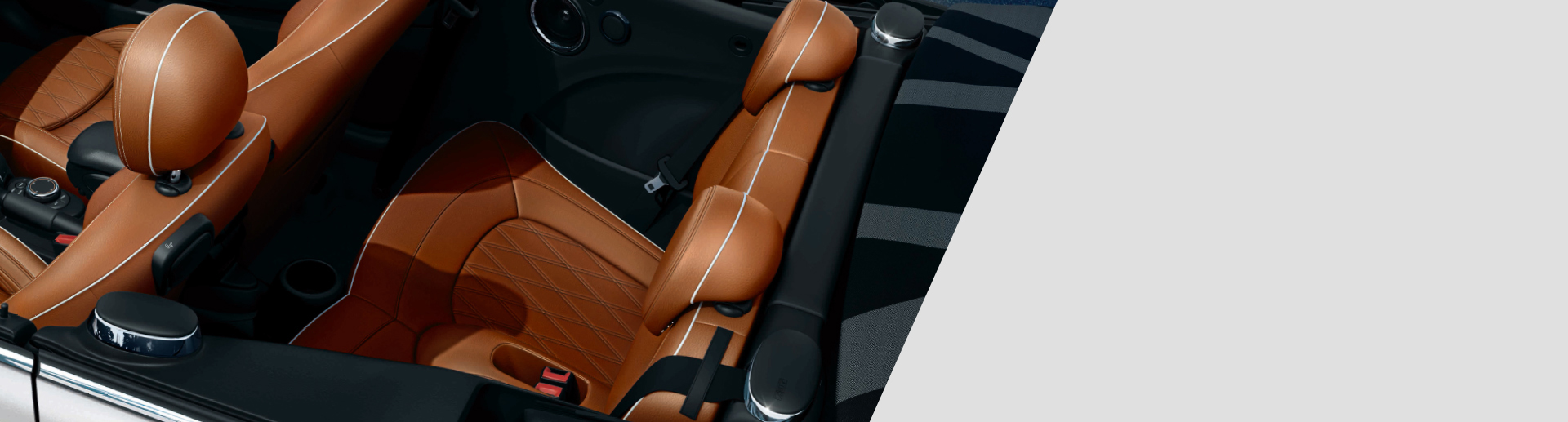 新一代 MINI CABRIO。
建议零售价:¥325,000起