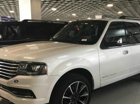 老款林肯领航员平行进口仅售75万，看哪些土豪加价十万买新款