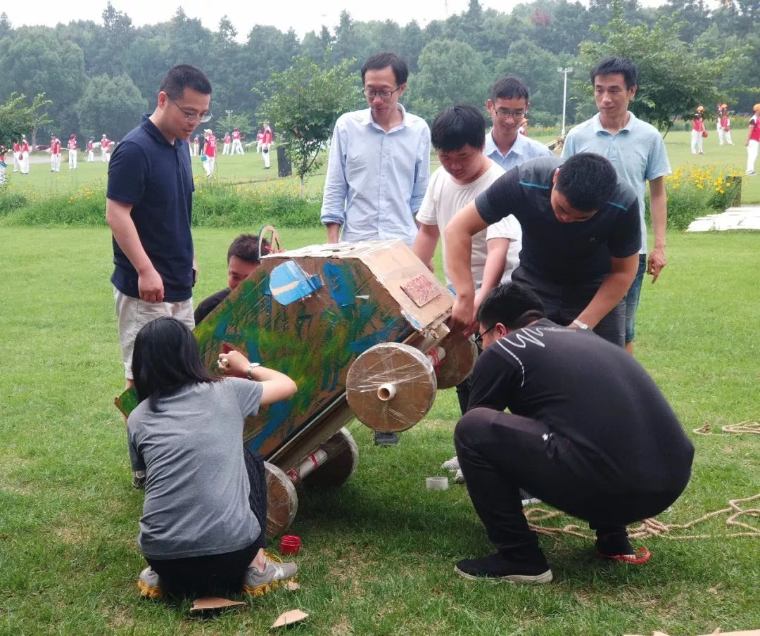 时空电动的keeprunning空降良渚古城野芦湾生态基地,一起挑战纸板造车