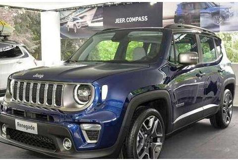 稍作调整 Jeep新款自由侠亮相都灵车展!!