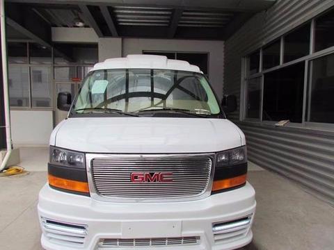 高端商务MPV市场的一枝独秀 立异 科技 时髦 奢华