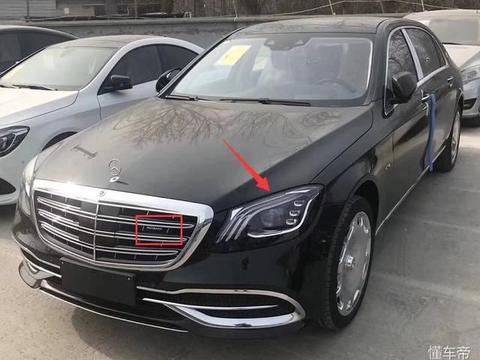 偶遇奔驰迈巴赫S680，裸车超过三百万，豪华不输劳斯莱斯！