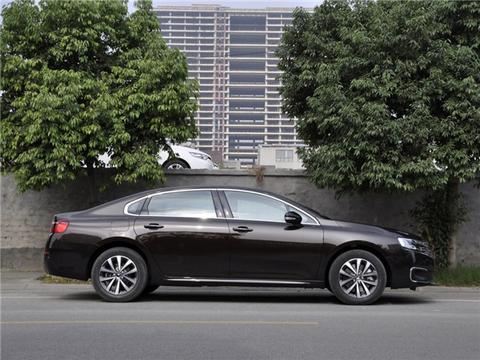 白瞎了这款合资车 要啥有啥牌子也够硬 就是销量硬起不来！