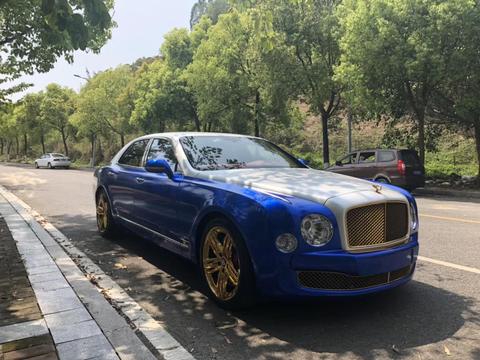 土豪的玩具, 14年款宾利慕尚蓝白双拼外红内, 真正有钱人才关注