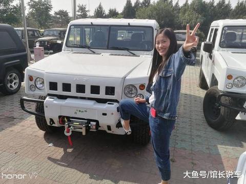全国首位18款北汽勇士女车主诞生, 全车手摇玻璃, 简直丑到哭