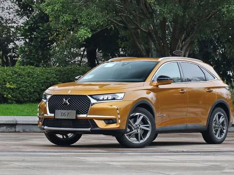 比宝马还豪华的旗舰SUV，搭8AT配氙气大灯，开这车比bba