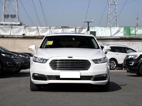 长5米，比迈腾大两圈，V6配旋钮挂挡，被A6狂虐跌至18万销量惨淡