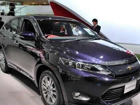 丰田新SUV比途观大一圈，高逼格车标有皇冠范！