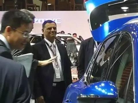 众泰“保时捷”算什么？这款不到10万的“揽胜”才牛！