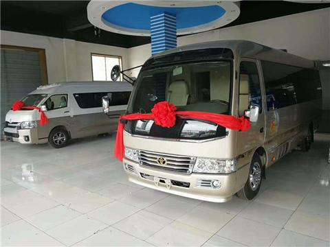 丰田柯斯达13座价格多少钱 丰田柯斯达13座