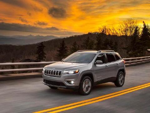 新款自由光价格公布，动力系统是牧马人同款，颜值变化或使其大卖