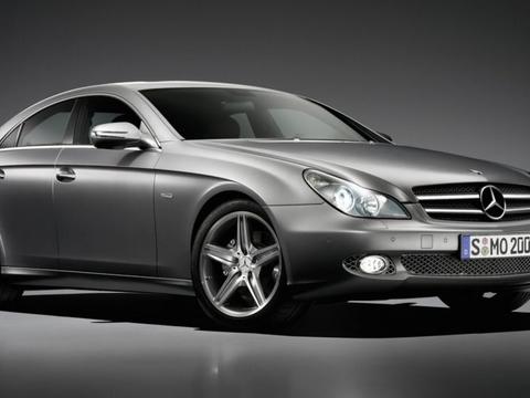 完全为年轻人口味所量身打造，梅赛德斯-奔驰CLA 260 4MATIC