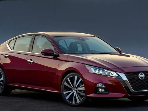 油腻大叔变帅哥！这日系车一换代吓坏了凯美瑞迈腾