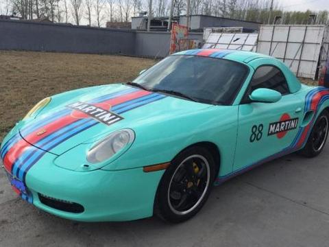 玩车小伙花12万买辆16年前的保时捷Boxster，坦言在乡村开很拉风