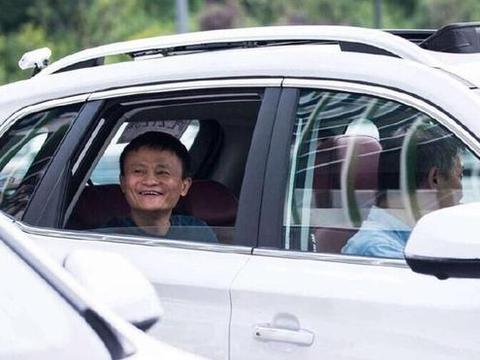 马云的迈巴赫，王健林的游艇，老干妈一出场，直接就比下去了！