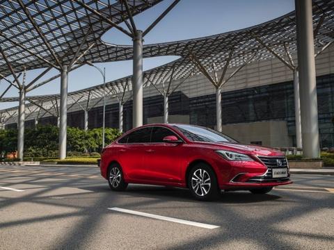 新款安逸动XT上市, 比睿骋CC更好看, 预计7万起！