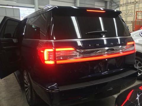 平行进口18款林肯领航员详细配置表，现车不加价，靠谱