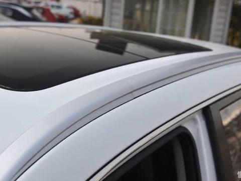 放弃了思域和雅阁，我自信提了这款车，好开又帅气！！