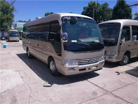 丰田考斯特豪华版内饰 丰田考斯特裸车内饰