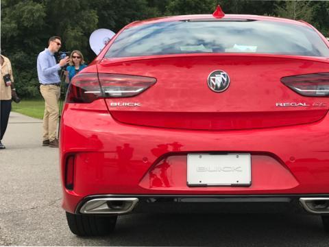 别克君威又发威，2.0T涡轮增压，百公里加速6.21秒，售价17万起