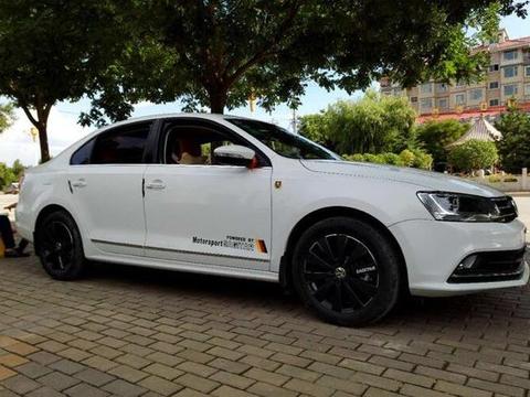 90后两小时完美改装17款速腾 中控大屏、记录仪、倒车后视