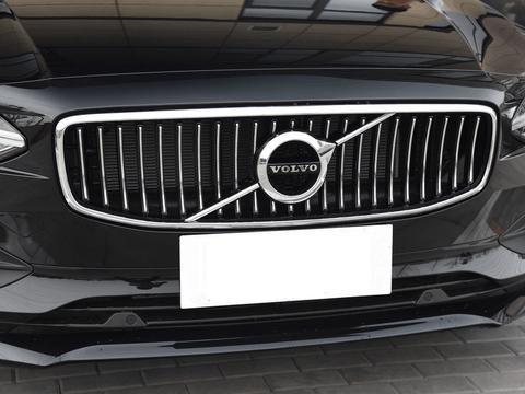 有了它还选什么奥迪A6L，全景天窗+自动泊车入位不到28万