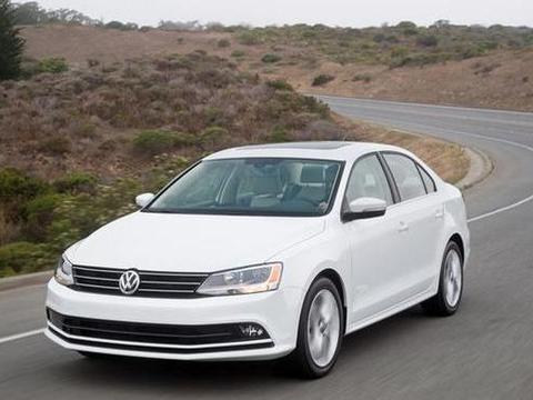 新速腾国产在即，新车曝光像宝来？网友：论豪华估计有十个宝来！