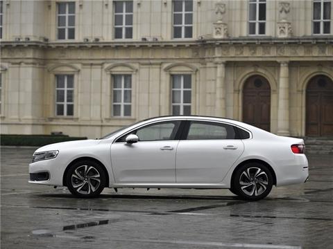 这款车无论是外观还是内饰都不比迈腾帕萨特差 19万划算到家了！