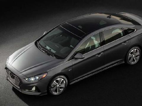 2018款美版现代索纳塔混合动力车型降低售价，同时增加了安全配置