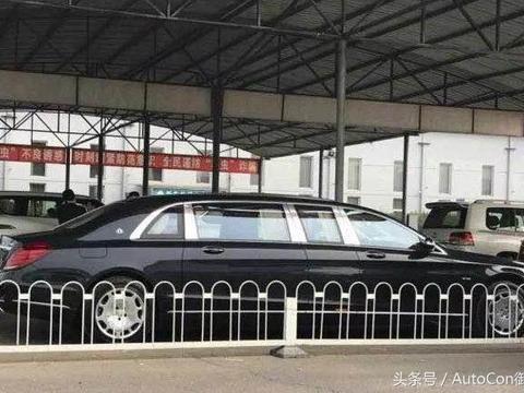 “黄牌”迈巴赫普尔曼现身北京街头：拉长版奔驰S独享公交待遇！