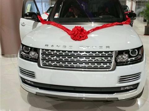 17款路虎揽胜创世3.0加长版 实车欣赏