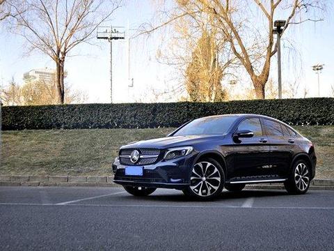 个性兼顾实用 试驾奔驰 GLC 轿跑 SUV