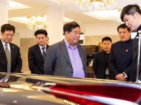 价值600多万的红旗L5首位车主诞生，直言：比宾利有气场太值了！