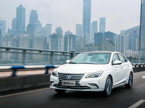 设计潮流的最前端是啥样？长安汽车大奖加持实力相告！