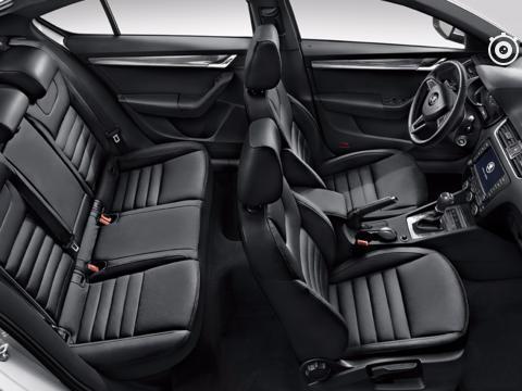 最适合家庭使用的大空间轿车，不是速腾也不是英朗，而是它