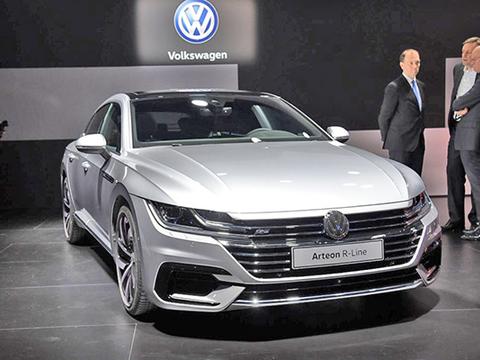 大众不给丰田留活路！全新B级车亮相，配无框门仅20万