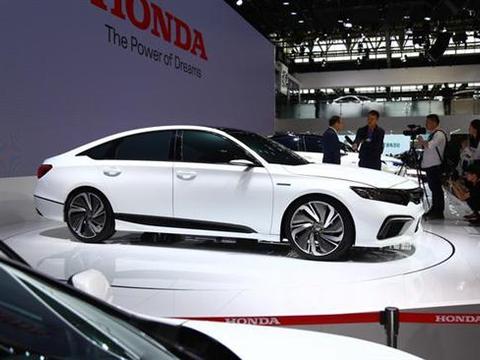 比雅阁好看十倍！本田又出运动轿跑，卖16万买啥CC？