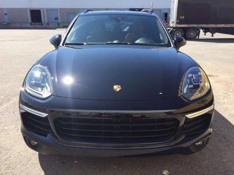 2018款加版保时捷卡宴3.6汽油现车到港18款卡宴和17款有什么区别