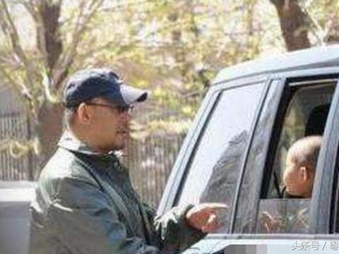 葛优的越野，张艺谋的越野，周润发的越野，谁的性能好？