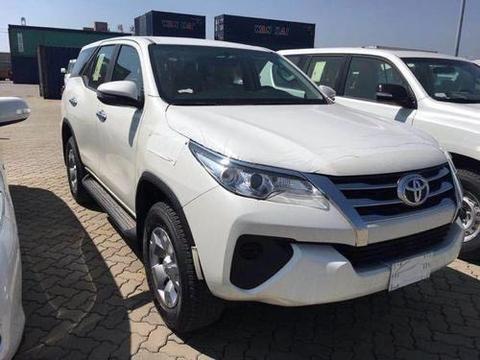 中东版丰田穿越者2700与霸道2700同款发动机越野小能手