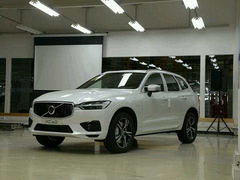 沃尔沃怒放雷锤！全新XC60登场，Q5坐不住了