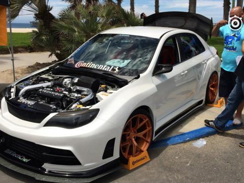 酷炫小车上高速，交警一查才看清其中猫腻