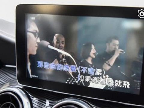 国产版的“奔驰GLA”，买车送K歌房，7万元起，这个大话筒亮了