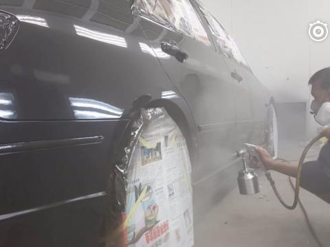 爱车最怕生锈，车漆到底该怎么保养？