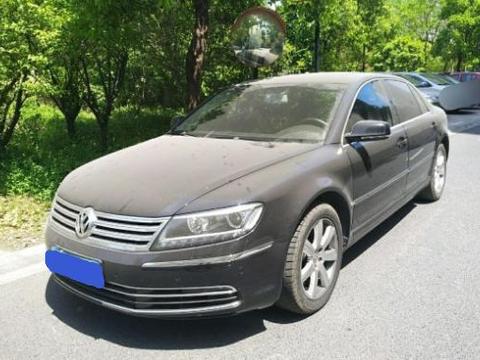 老板的大众辉腾一月只洗一次车：不是他没时间而是另有“缘由”