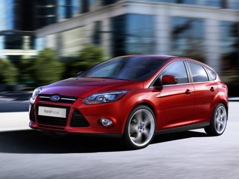 全新福特嘉年华亮相车展，外观更运动了，搭1.0T三缸涡轮增压！