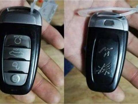 黑龙江一男子20万首提红旗H5，提车时，车主称：美女销售有气质