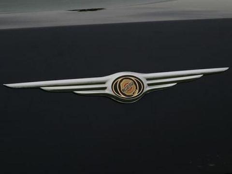 买这款车的很少，但造型值100万，甩奥迪A6几条街，只卖30多万！