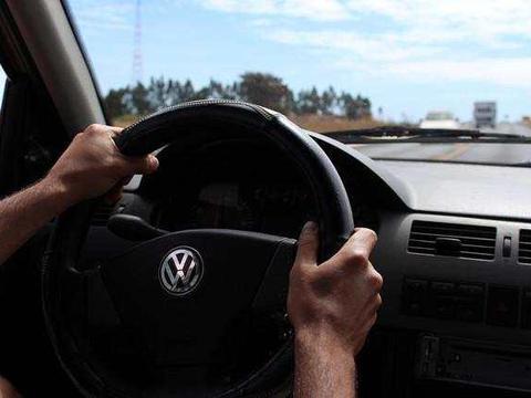 今年大众旗下最尴尬的车型，降价后销量还凑合！