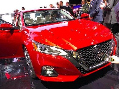 雅阁要凉！日系推轿跑，2.0T售17万！